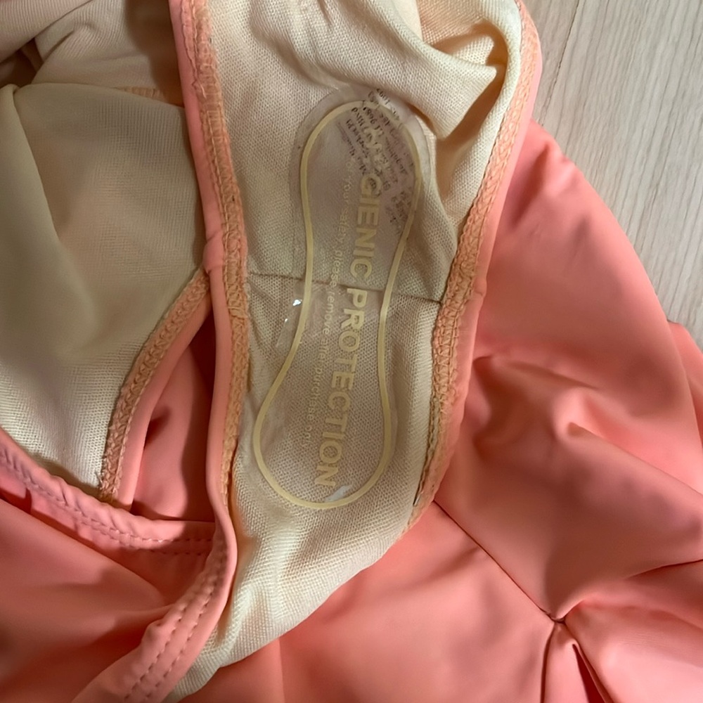 Grapefruit Surf Suit - Picture 3 of 4